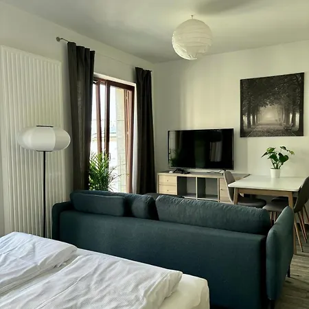 Διαμέρισμα Modern In Old Town *